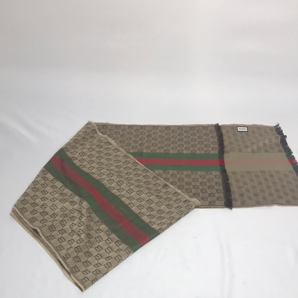 Gucci jacquard knit scarf w web and fringe